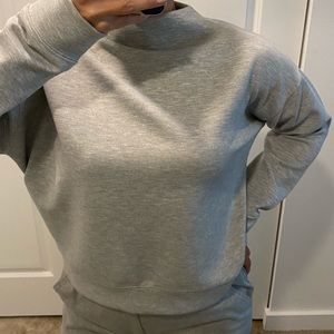 Woman’s boat neck knit Jumper